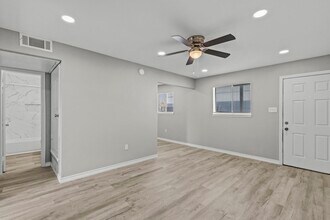 911 Avenue K in Galveston, TX - Building Photo - Building Photo