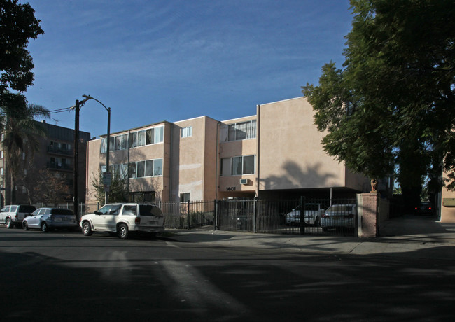 1401 N Kingsley Dr in Los Angeles, CA - Foto de edificio - Building Photo