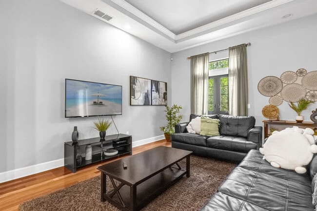 14590 Damai Ln