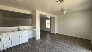 679 W Jardin Dr in Casa Grande, AZ - Building Photo - Building Photo