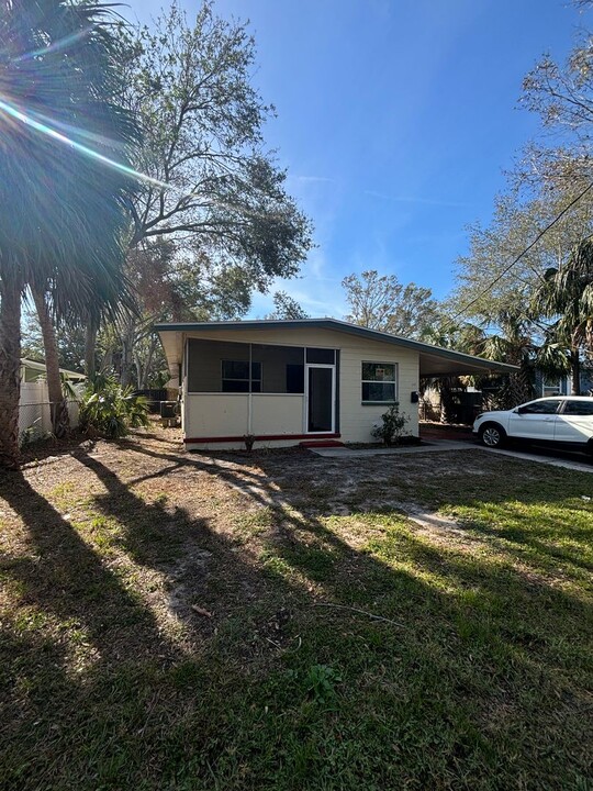 667 25th Ave S in St. Petersburg, FL - Building Photo