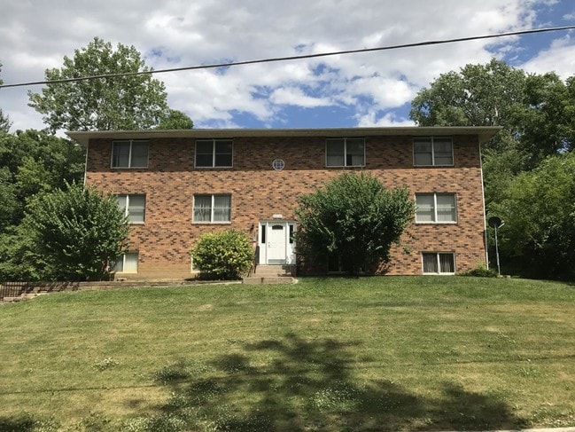 8903 35th St W, Unit 1