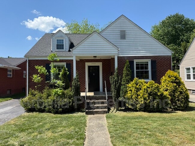 property at 1437 Valley St