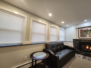 150 Centre St in Quincy, MA - Building Photo - Building Photo