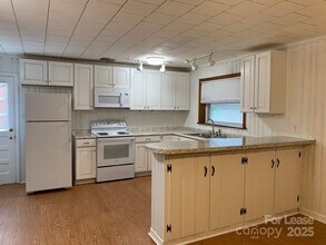 317 Cedar St in Mooresville, NC - Building Photo - Building Photo