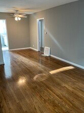 5931 Buffalo Ave, Unit 5931 in Van Nuys, CA - Building Photo - Building Photo
