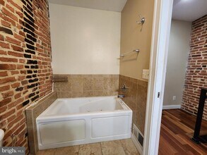 5 N Belnord Ave in Baltimore, MD - Building Photo - Building Photo