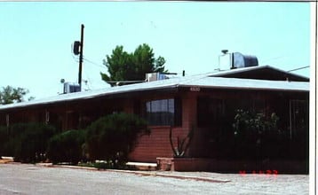 4530-4532 E Fairmount St in Tucson, AZ - Building Photo - Building Photo