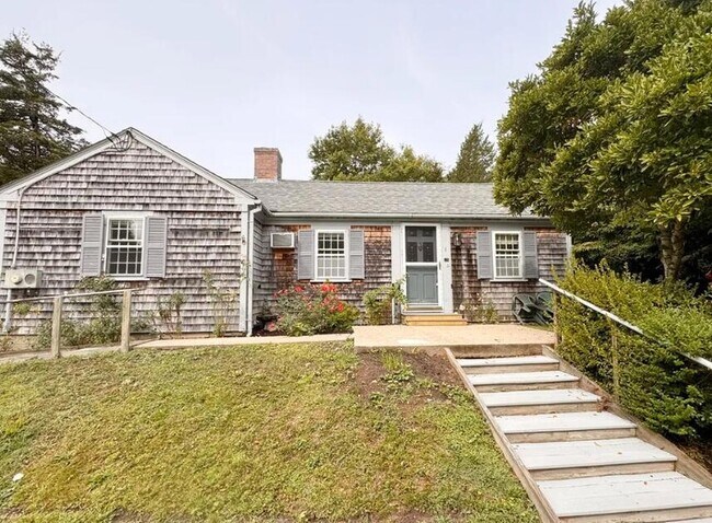 property at 6 Chipman Rd