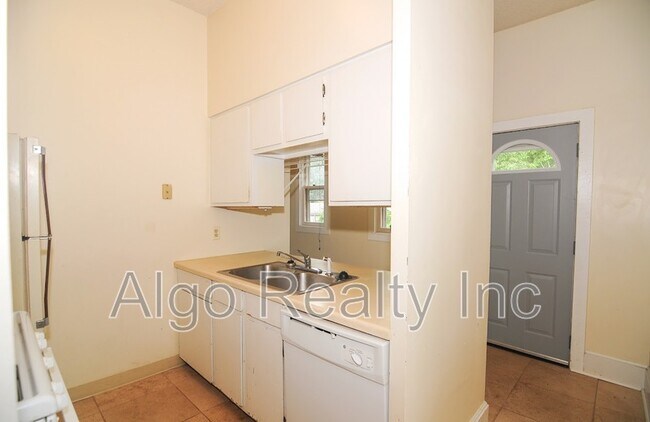 1015 13th Ave SE in Minneapolis, MN - Building Photo - Building Photo