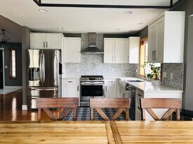 5201 W 14th Ave in Kennewick, WA - Building Photo