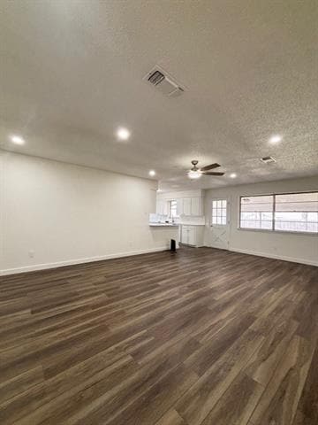 1618 Oakridge Dr in Pantego, TX - Building Photo - Building Photo