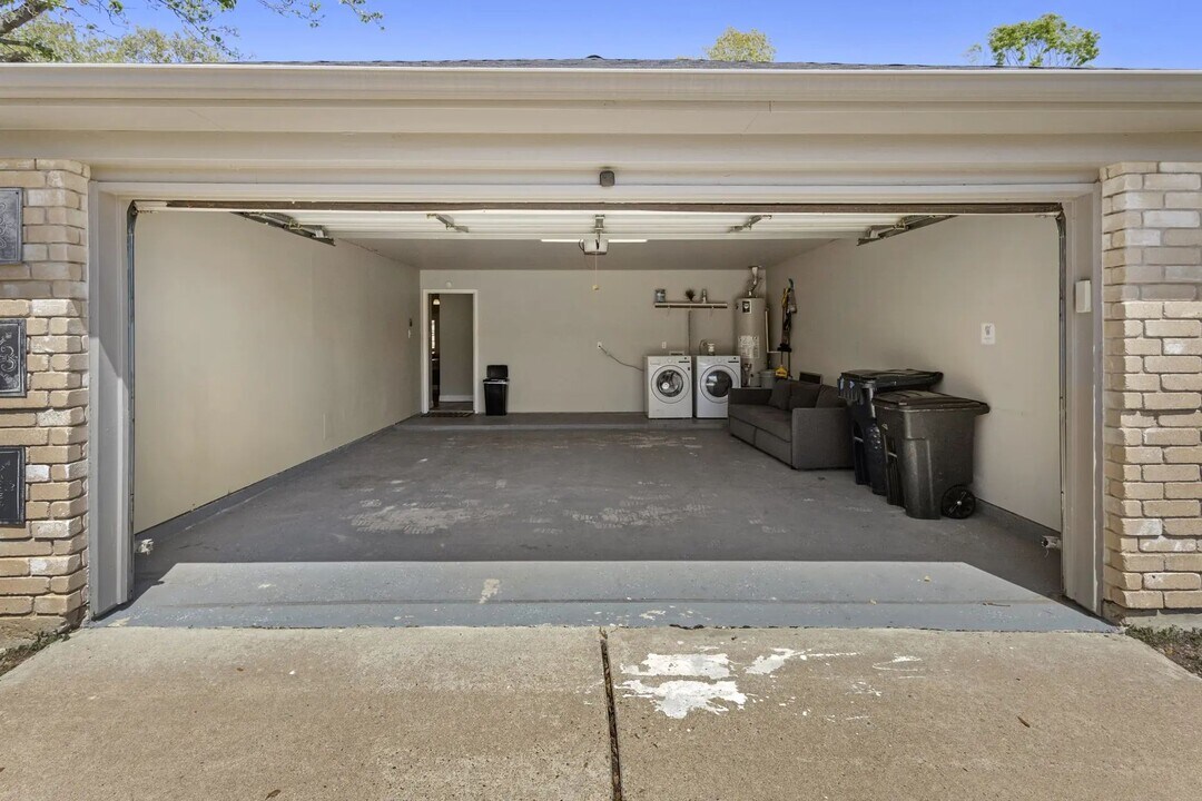 20082 N Pecos Valley Trail in Katy, TX - Building Photo