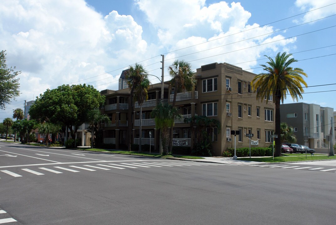 344 4th St in St. Petersburg, FL - Building Photo