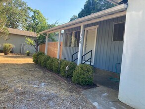 309 Glen Rd in Weaverville, CA - Building Photo - Building Photo