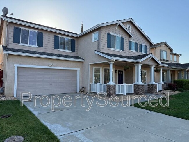2156 Fountain Square Ave in Manteca, CA - Foto de edificio - Building Photo