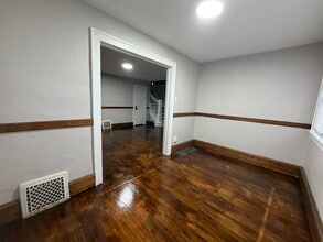 317 E Irvington Ave in South Bend, IN - Foto de edificio - Building Photo