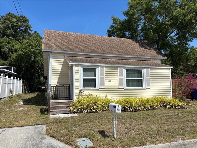 property at 128 2nd Ave SW