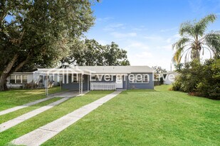 2307 Freemason St in Lakeland, FL - Building Photo