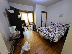 132 Glenville Ave, Unit 2 in Boston, MA - Foto de edificio - Building Photo