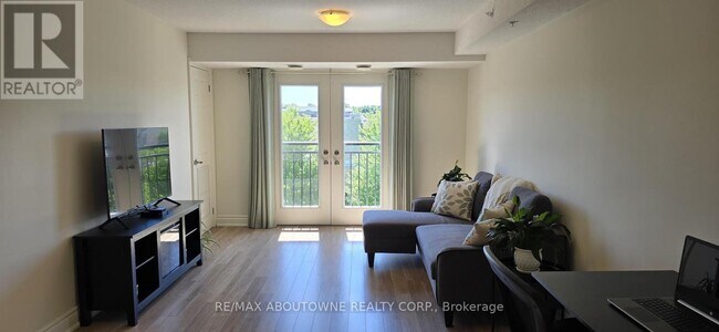 64 Frederick Dr in Guelph, ON - Building Photo - Building Photo