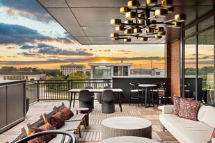 Bennet at BullStreet in Columbia, SC - Building Photo