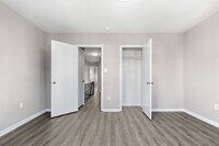 1425 S Vogdes St photo'