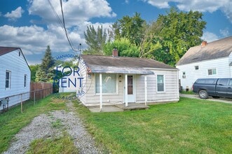 1232 Norton St in Burton, MI - Building Photo - Building Photo