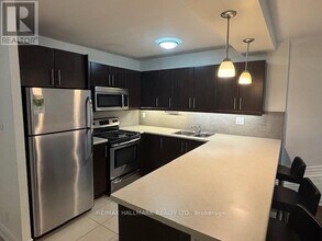 134 Lawton Blvd in Toronto, ON - Building Photo - Building Photo