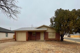 5102 39th St in Lubbock, TX - Building Photo