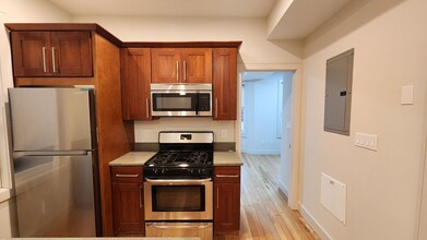 5 Margaret St, Unit 2 in Boston, MA - Building Photo - Building Photo