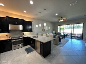 11916 Five Waters Cir in Ft. Myers, FL - Building Photo - Building Photo