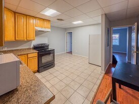 2014-2016 N Charles St in Baltimore, MD - Building Photo