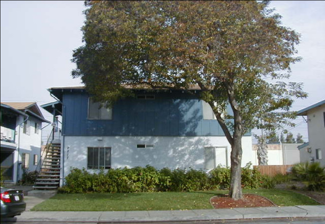 Mission Town Fourplex in Santa Clara, CA - Building Photo - Building Photo