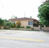 640 NE 86th St in Miami, FL - Building Photo
