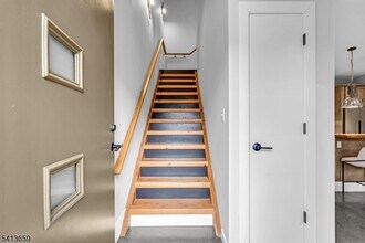 10 McCready's Alley in Lambertville, NJ - Building Photo - Building Photo