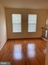 13115 Sparrow Tail Ln in Fairfax, VA - Building Photo - Building Photo