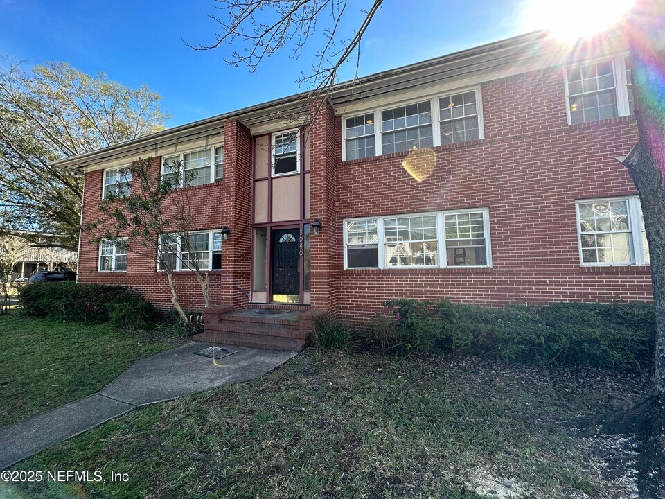 3040 Walton St in Jacksonville, FL - Building Photo