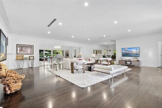 641 Island Rd in Miami, FL - Building Photo - Building Photo