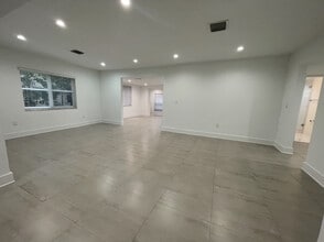 607 Velarde Ave in Coral Gables, FL - Building Photo - Building Photo
