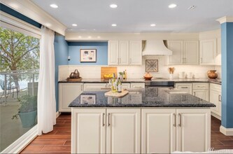 1810 43rd Ave E in Seattle, WA - Building Photo - Building Photo