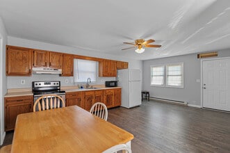 123 Murderkill Ave in Frederica, DE - Building Photo - Building Photo