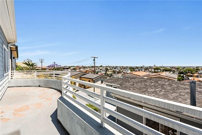 1536 Silver St in Hermosa Beach, CA - Building Photo - Building Photo