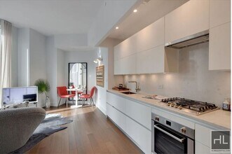 AMAZING STUDIO APARTMENT! WON’T LAST!! NO in New York, NY - Building Photo - Building Photo