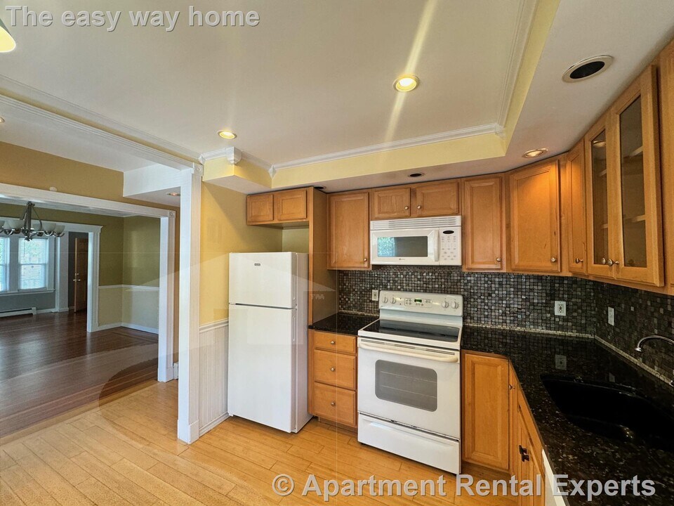 60 Hamilton St in Medford, MA - Building Photo