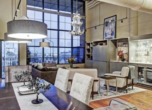 1025 S Shepherd Dr in Houston, TX - Building Photo - Building Photo