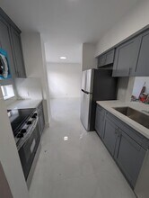 301 SW 86th Ave in Pembroke Pines, FL - Building Photo - Building Photo