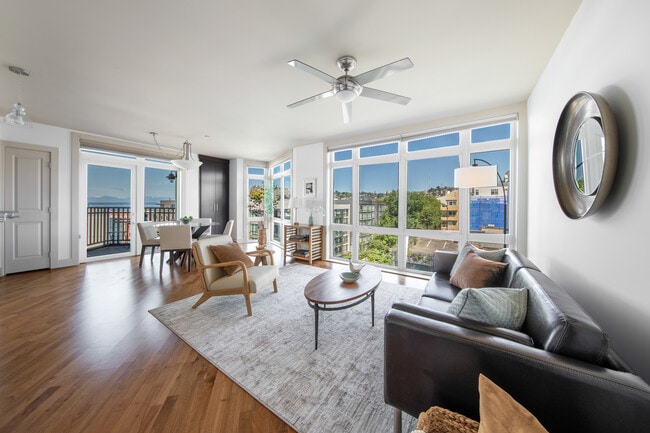 159 Denny Way, Unit 603 in Seattle, WA - Building Photo - Building Photo
