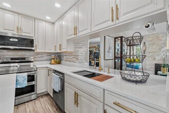 2824 Paddock Dr in Palm Harbor, FL - Building Photo - Building Photo
