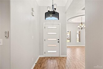 35 N 30th St in McAllen, TX - Building Photo - Building Photo